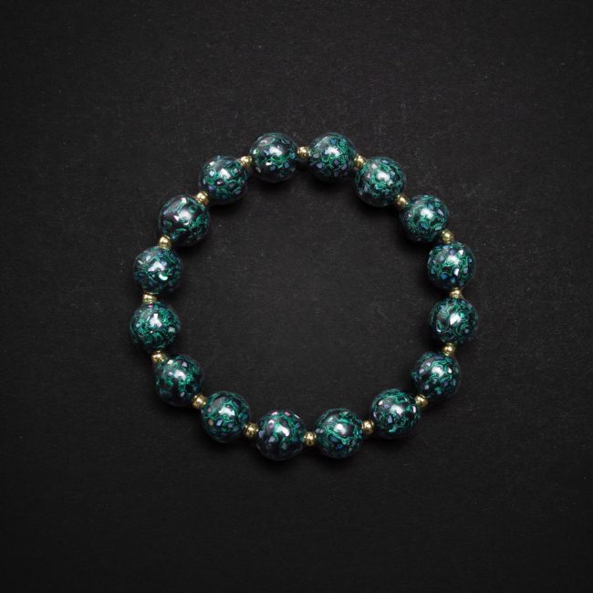 Universe lacquer bracelet – A dark blue handcrafted lacquer bangle, inspired by the vast cosmos, merging heritage jewelry craftsmanship with celestial elegance.