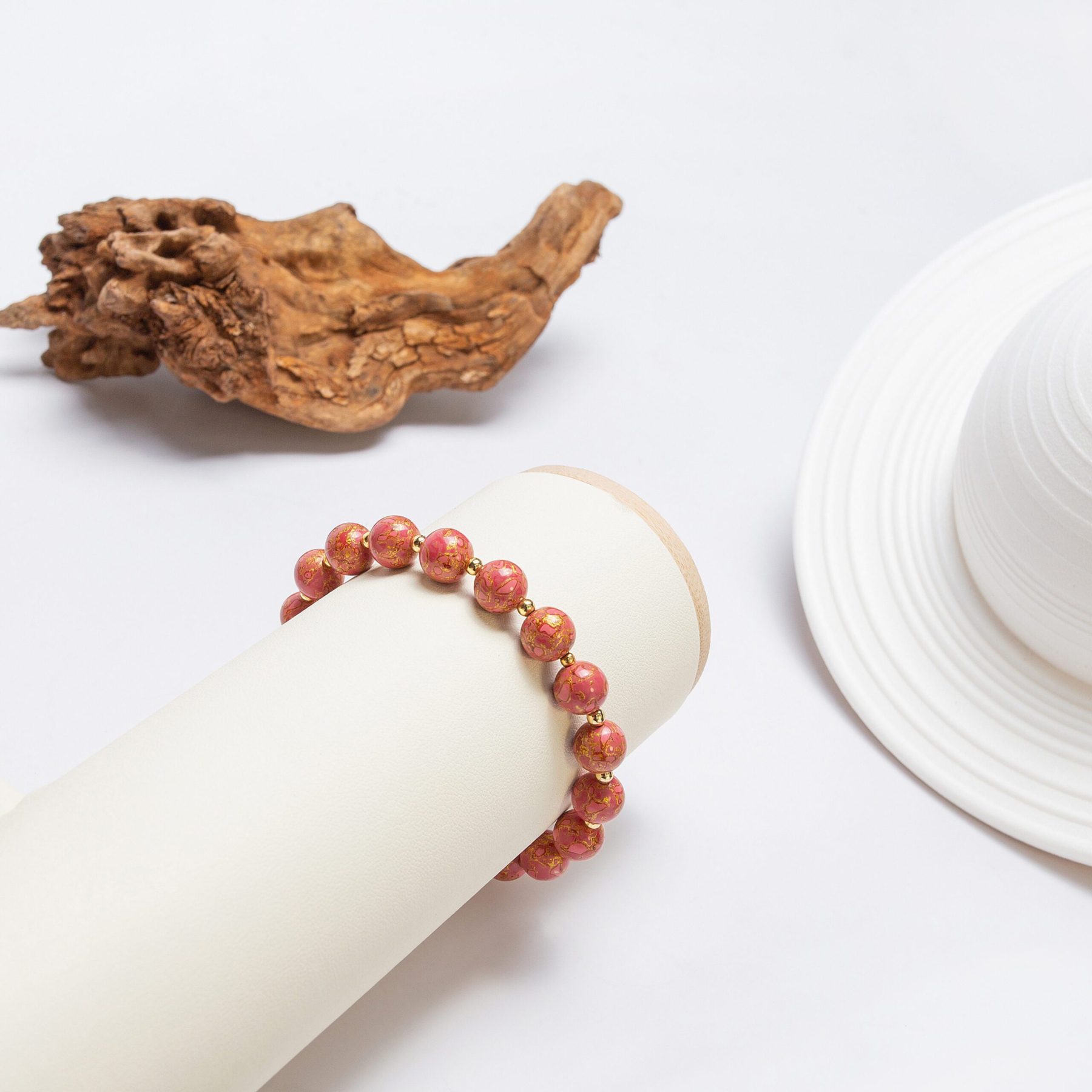 Rosé - 8mm - 3 Handmade heritage jewelry – A delicate rose-toned lacquer bracelet, showcasing the beauty of ancient Chinese craftsmanship with a modern touch.