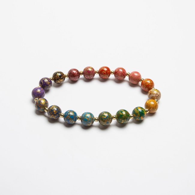 Rainbow - 8mm Vibrant handcrafted lacquer bracelet with 18 beads representing the seven colors of the rainbow, celebrating diversity and inclusivity.