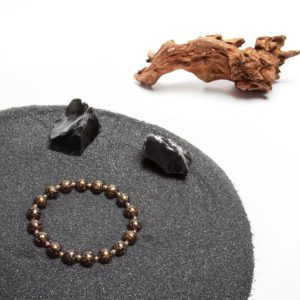 Obsidian - 8mm - 5 Obsidian black lacquerware bracelet – A sleek, elegant bangle, inspired by traditional lacquerware craftsmanship, combining historical artistry with modern design.