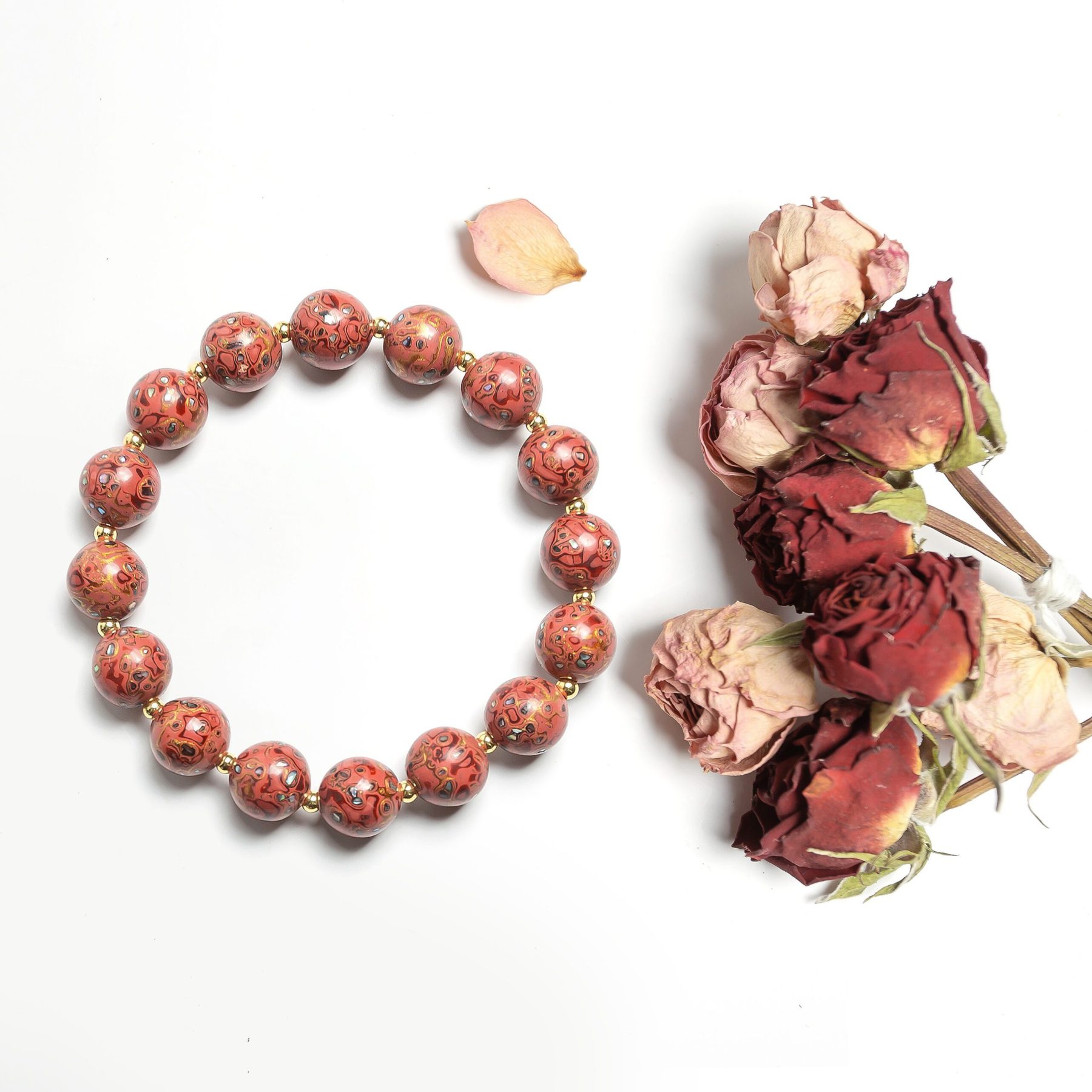 Rosé - 10mm - 4 Handcrafted lacquer jewelry – A stunning rose-colored lacquer bracelet, blending heritage craftsmanship with a chic, modern appeal.